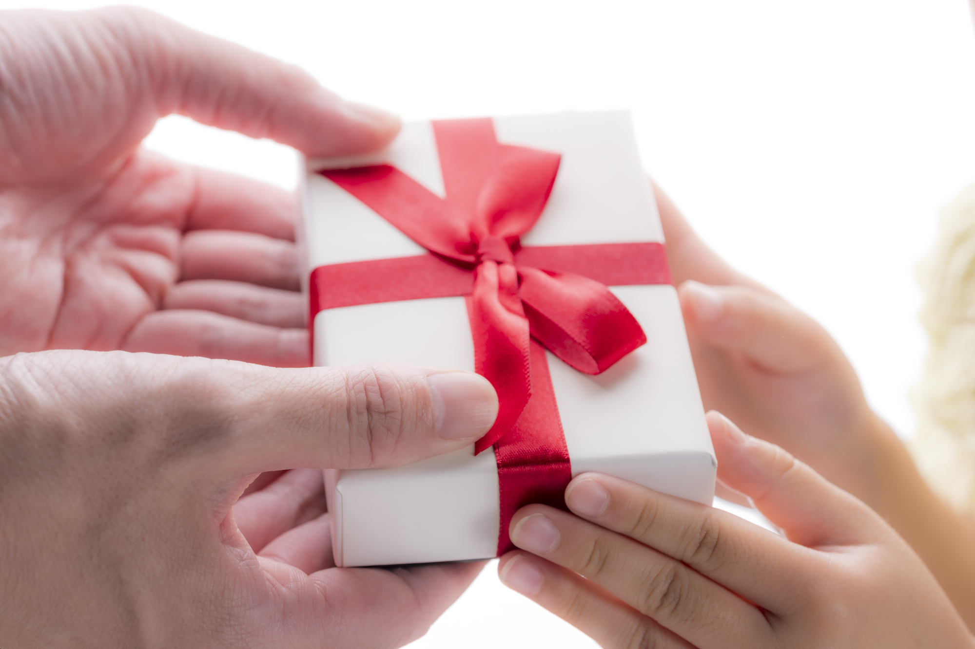 【年代別】家族に贈るギフトアイデア