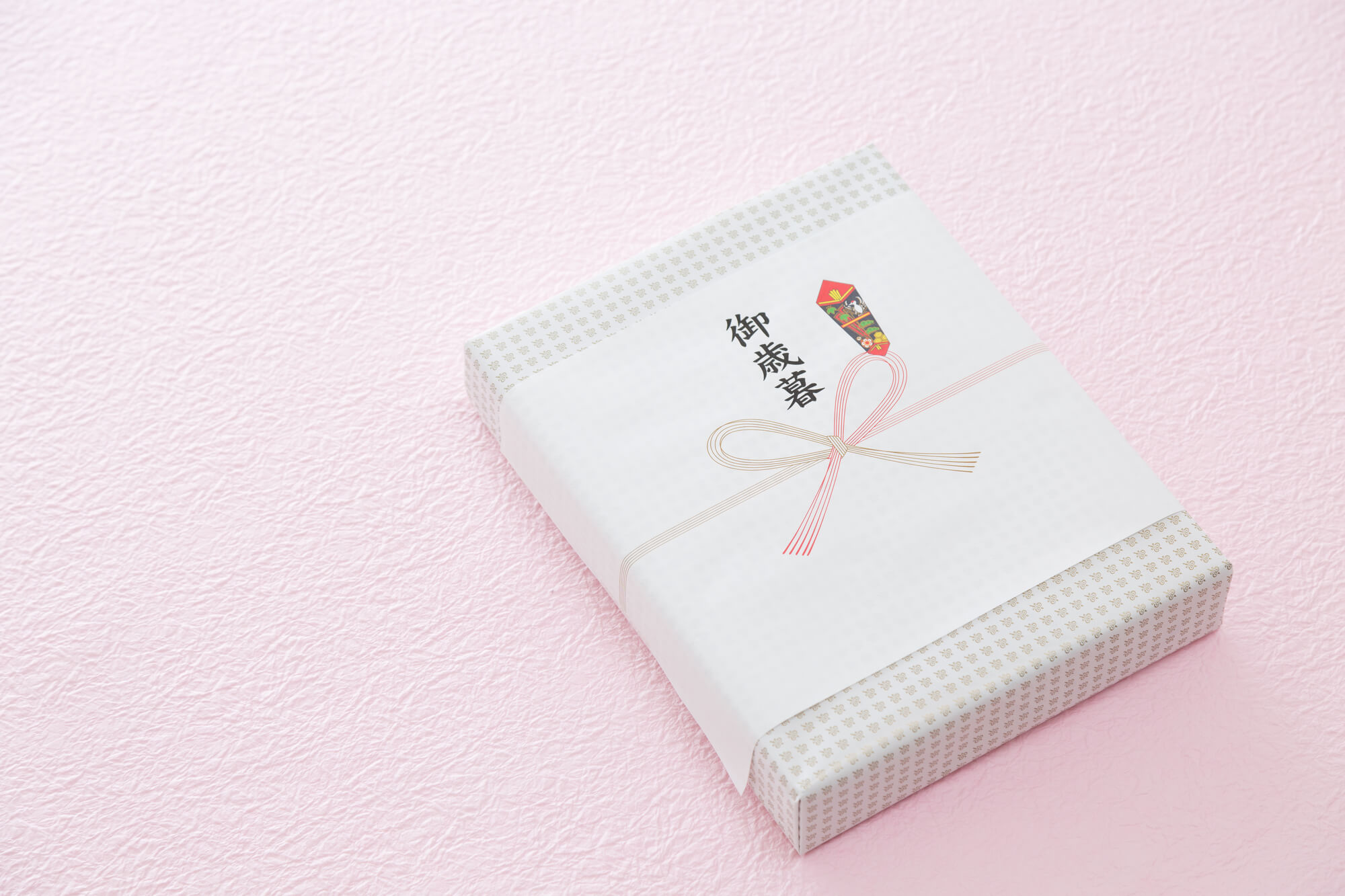 お歳暮の意味とマナー完全ガイド｜贈る時期・金額・のしの書き方も解説