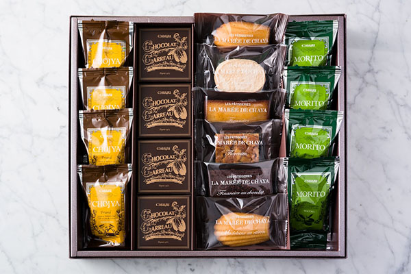 パティスリー ラ・マーレ・ド・チャヤ 焼菓子詰合せ 箱