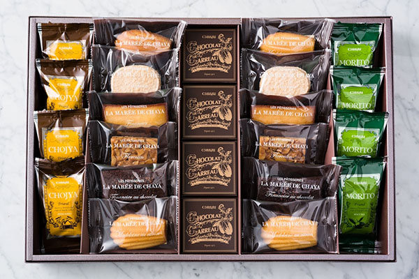 パティスリー ラ・マーレ・ド・チャヤ 焼菓子詰合せ 箱