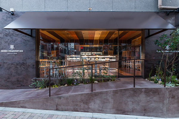 店舗の外観(正面)