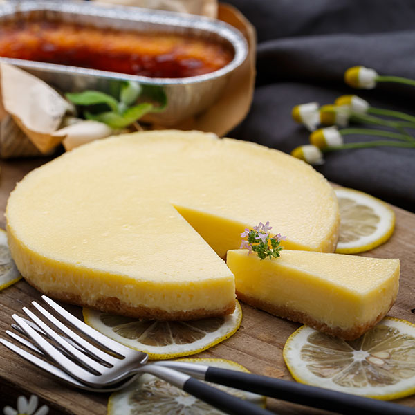 カスターニャ 広島レモンチーズケーキ(ホールサイズ)【おいしいお取り寄せ】 商品画像1