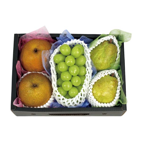 福島県産シャインマスカット、和梨、山形県産洋なし詰合せ(お届け期間：10/26〜12/31)【冬の贈りもの・お歳暮】　商品画像1