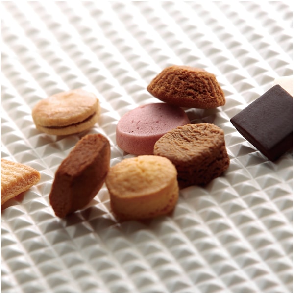 アンリ・シャルパンティエ プティ・タ・プティ Mボックス【母の日】　商品画像1