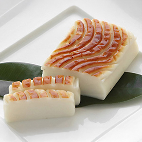 兵庫県 ヤマサ蒲鉾 詰合せ清流 白浜1枚、いっすんぼうる1袋、かに風味かまぼこ1袋、黄金はも3本、しらさぎ揚げプレーン6枚【NN】 商品画像1