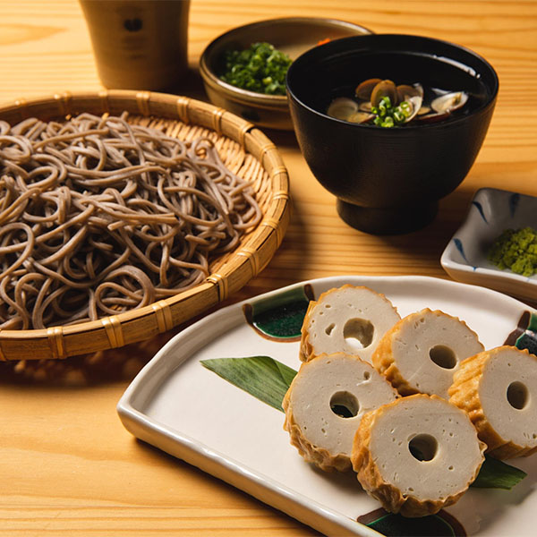 島根 一福 出雲そばと舞茸ご飯の素、しじみ、野焼き詰合せ(なまそば240g×2、そばつゆ150g×2、国産舞茸ご飯の素200g、野焼き1本、しじみ100g)【夏の贈りもの・お中元】【NN】　商品画像1