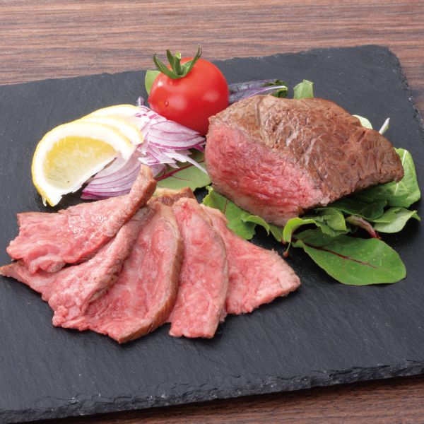 群馬県赤城牛のとりやま赤城牛赤身ローストビーフ2個入「お届け期間」2025/7/1〜2025/9/10【KN】　商品画像1