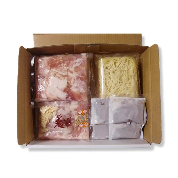 福岡 博多 とんこつもつ鍋 3〜4人前(L7901)【サクワ】【直送】　商品画像1