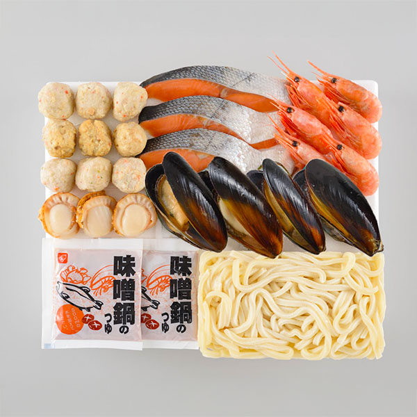 北海道産秋鮭の石狩鍋 うどん付き 2〜3人前【お届け期間：12月26日〜12月30日】[A1710]【年末年始ごちそう特集】【サクワ】【直送】　商品画像1