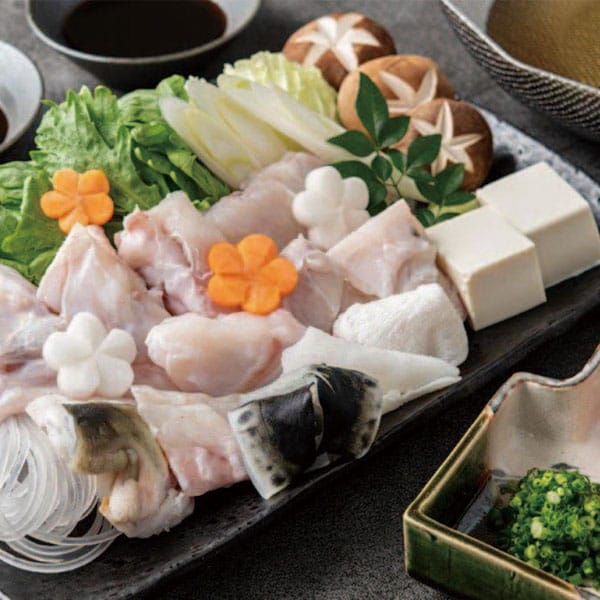 大阪 関門海 国産とらふぐ鍋セット(てっちり450g×2、ポン酢200ml、赤おろし×2)【お届け期間:11月11日〜1月10日】【旬鮮便】【NN】 商品画像1