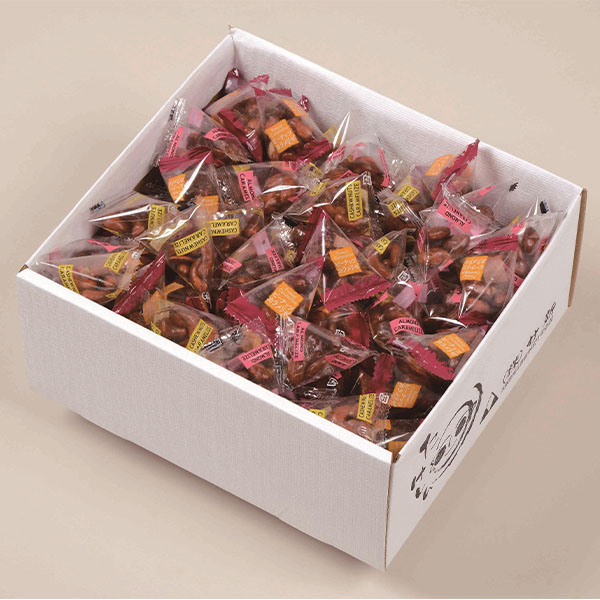 大阪竹新 ナッツカラメリゼアソート ナッツカラメリゼ(アーモンド、カシューナッツ、落花生)計500g【冬の贈りもの・お歳暮】【NN】 商品画像1