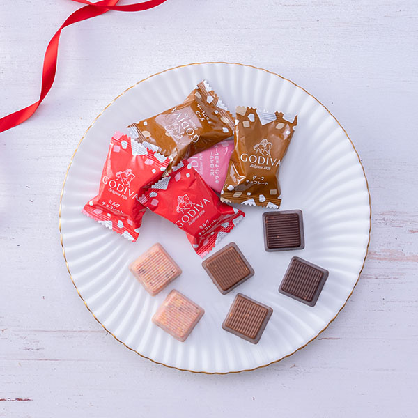 ゴディバ G スクエア チョコレート菓子12粒入【お届け期間:1月15日〜2月21日】【バレンタイン】 商品画像1
