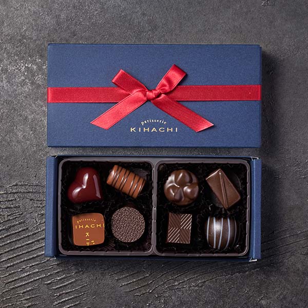 パティスリー キハチ ボンボンショコラ8個入【お届け期間：1月10日〜2月24日】【バレンタイン】　商品画像1