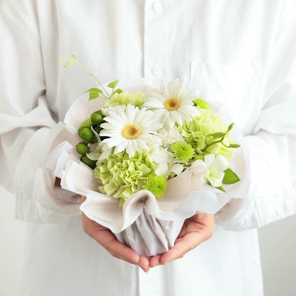 お供えアレンジ「フルリーナ」(ホワイト)お菓子セット【花】【年間ギフト】 商品画像1