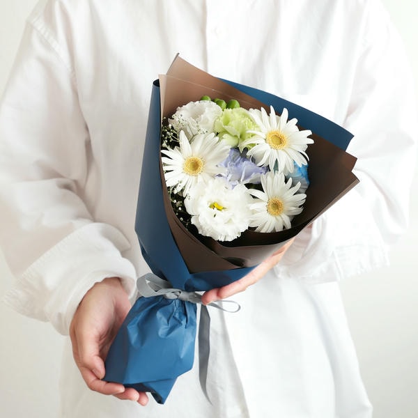 お供えそよはなブーケ(ホワイト)【花】【年間ギフト】　商品画像1