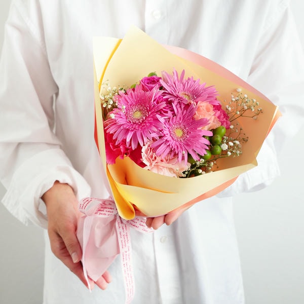 そよはなブーケ(おまかせピンク)【花】【年間ギフト】　商品画像1