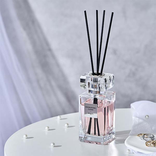 ライフオンプロダクツ リードディフューザー エンチャンティングカシス [MRU-135-EC]【雑貨】　商品画像1