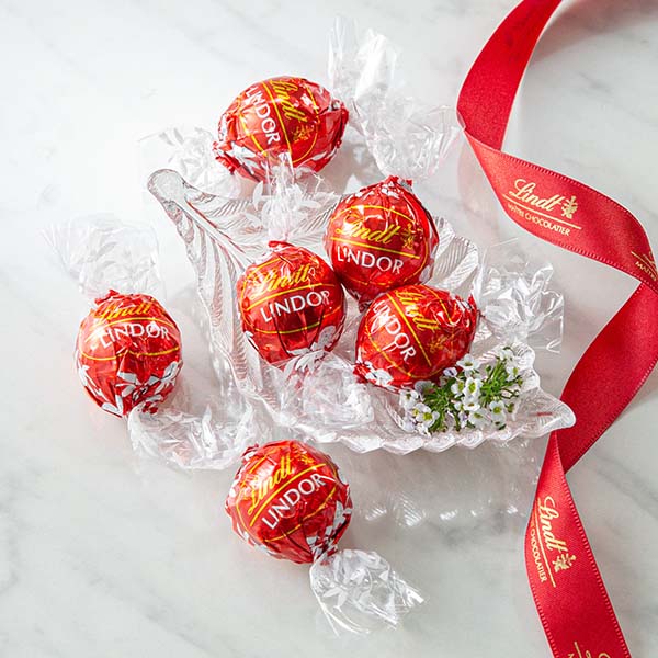 リンドールギフト11p 2種セット【お届け期間：2月4日〜2月21日】【バレンタイン】　商品画像1