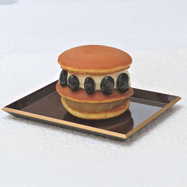 ふくや お芋さんと黒豆の絶品どら【おいしいお取り寄せ】　商品画像1