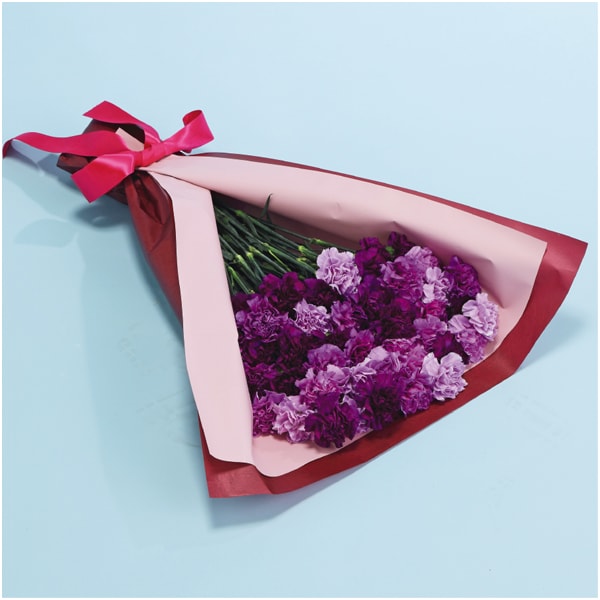 茨木春草園 50本のムーンダストブーケ【母の日】　商品画像1