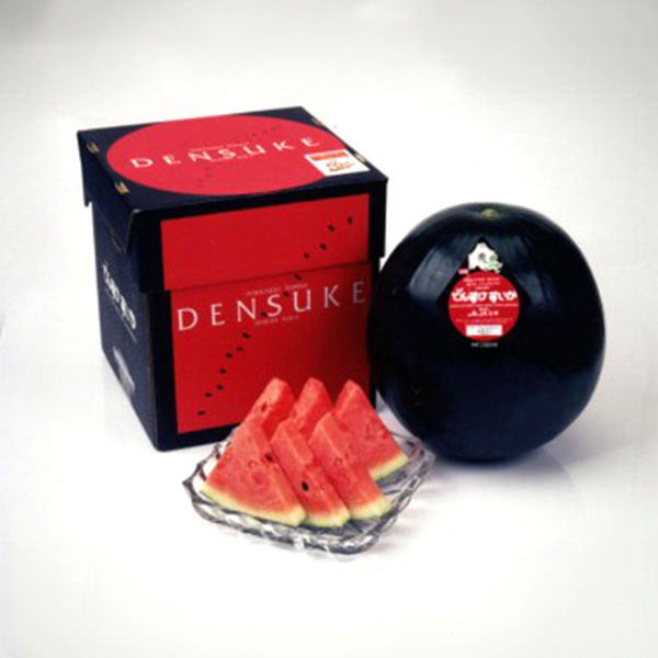 北海道産(JA当麻) でんすけすいか 大玉 秀品 4L以上【お届け期間：7月11日〜8月15日】【北海道フェア】　商品画像1