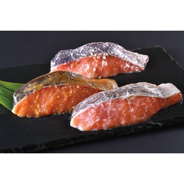 新潟 永徳 鮭彩菜セット(銀鮭の味噌漬1切×2、銀鮭の粕漬1切×2、秋鮭の醤油みりん漬1切×3)【夏の贈りもの・お中元】【KN】　商品画像1