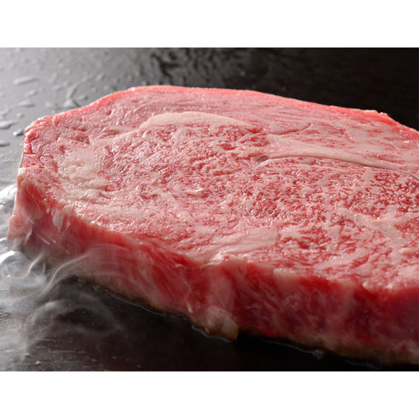 岐阜県産 岐阜県産 飛騨牛ロースステーキ用 2枚 360g【お届け期間：8月7日〜8月13日】【お盆ごちそう特集】　商品画像1