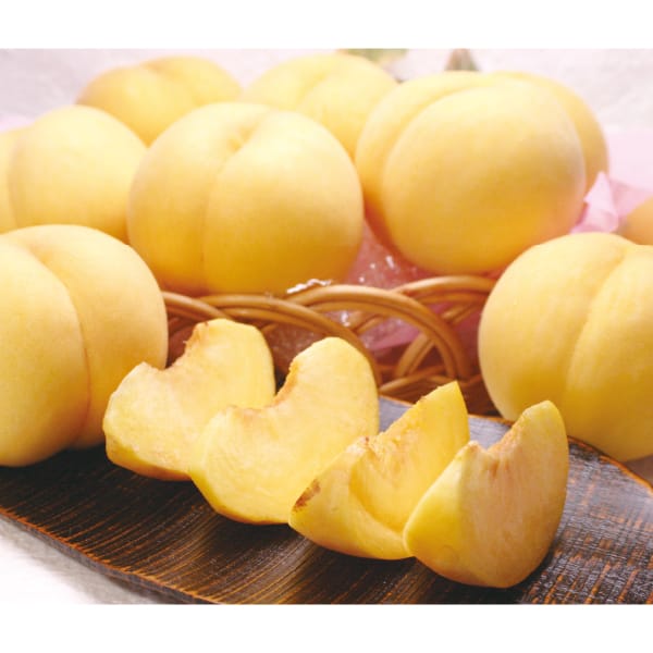 山形県産 旬の黄桃(黄金桃他) 秀品・6〜8個・2kg 【お届け期間:8/10(月)〜8/31(月)】【MK】　商品画像1