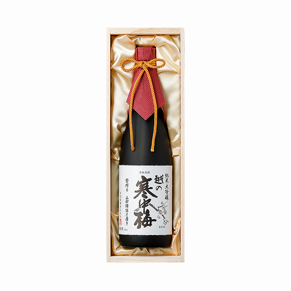 新潟銘醸 越の寒中梅 純米大吟醸 木箱入り 720ml【おいしいお取り寄せ】　商品画像1