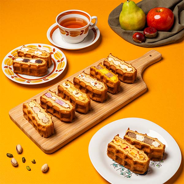 R.L(エール・エル) 【9月限定】季節のワッフルケーキ10個セット【おいしいお取り寄せ】　商品画像1