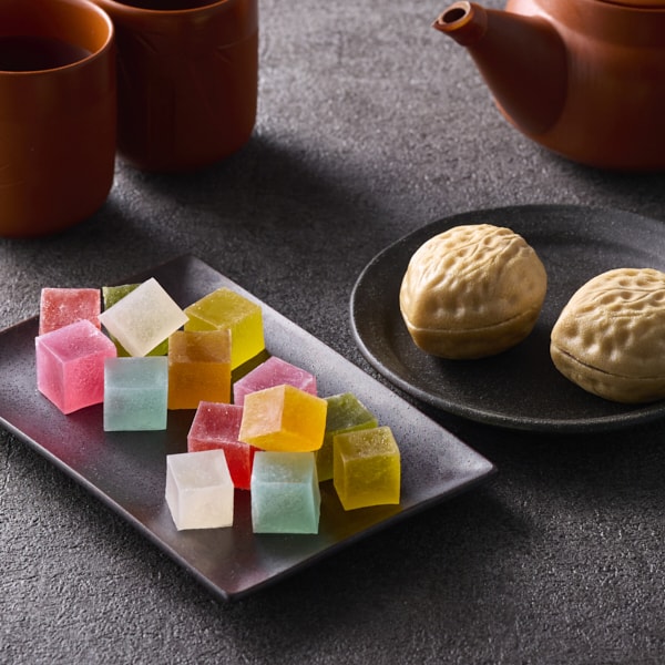 中津菓子かねい くるみ最中とにじいろ琥珀の詰合せ大【おいしいお取り寄せ】　商品画像1