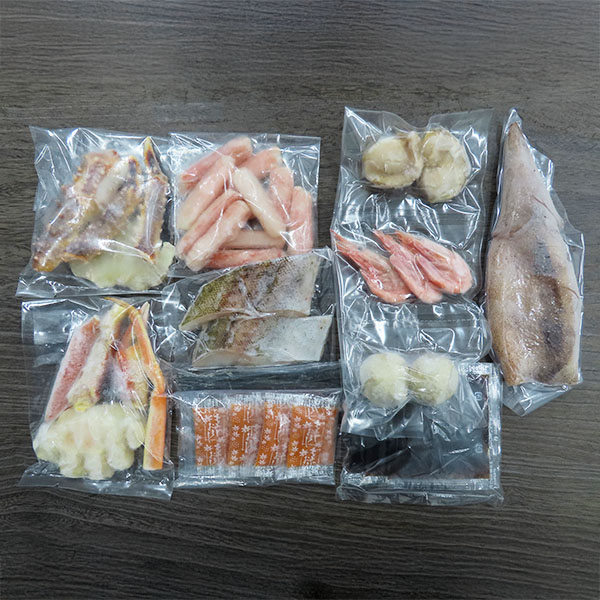 8種の海鮮かにちり鍋 4人前【お届け期間：12月26日〜12月30日】(L7878)【年末年始ごちそう特集】【サクワ】【直送】　商品画像2