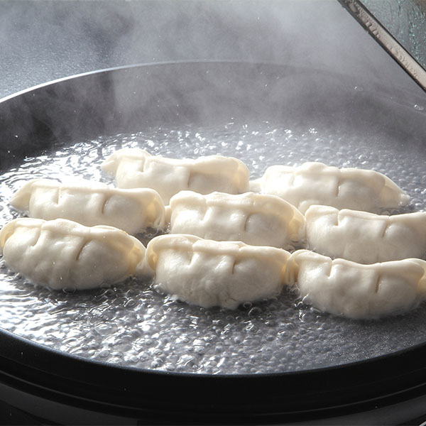 佃善 札幌ジャンボ肉ぎょうざ 35g×64個セット【お届け期間:12月20日〜12月30日】【イオンゴールドカード会員さま限定特別セール12月】 商品画像2