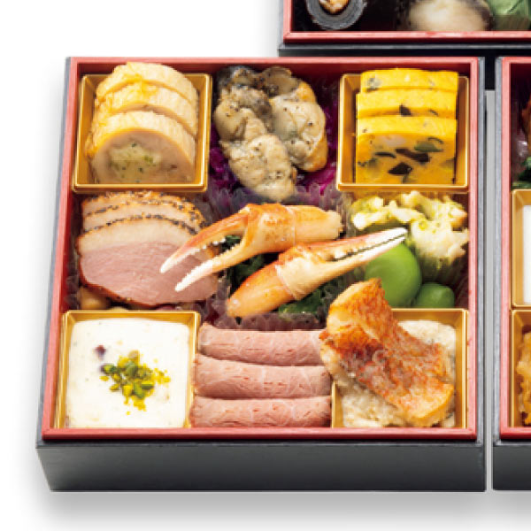 ホテルオークラ 和洋中おせち三段重【3〜4人前・39品目