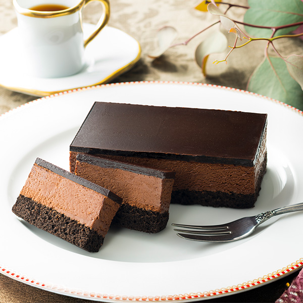 函館 五島軒 冷凍ケーキ2種セット(北海道ブリュレチーズケーキ4号×1、ベルギーチョコレートケーキ(190g)長辺約15cm×1)(L7642)【サクワ】　商品画像3