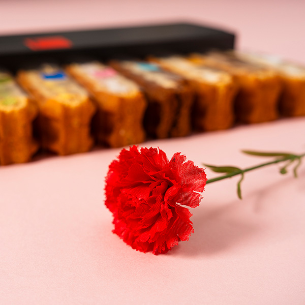 R.L waffle cake(エール・エル ワッフルケーキ) (カーネーション付き)ワッフルケーキ10個セット【母の日】　商品画像3