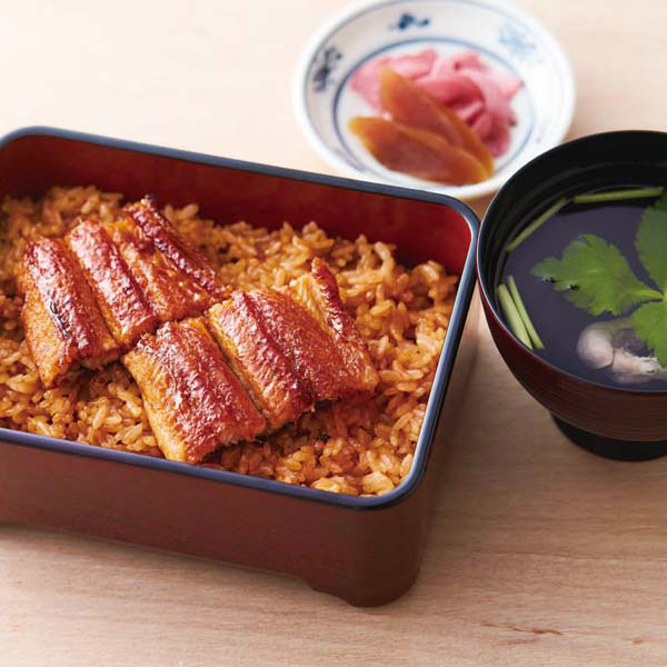 大阪 炭火焼きうなぎの魚伊 炭火焼きうなぎ蒲焼【お届け期間:6月11日〜8月25日】【旬鮮便】【NN】　商品画像4