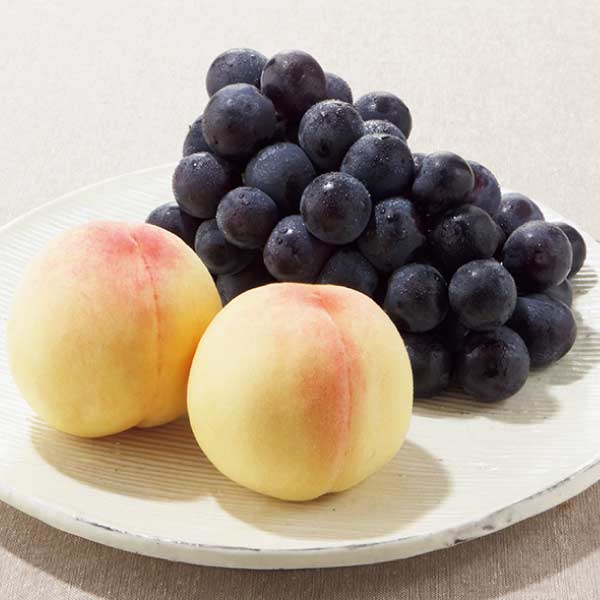 岡山県産 岡山の白桃とピオーネ詰合せ(お届け期間：7/1〜8/25)【夏の贈りもの・お中元】　商品画像1