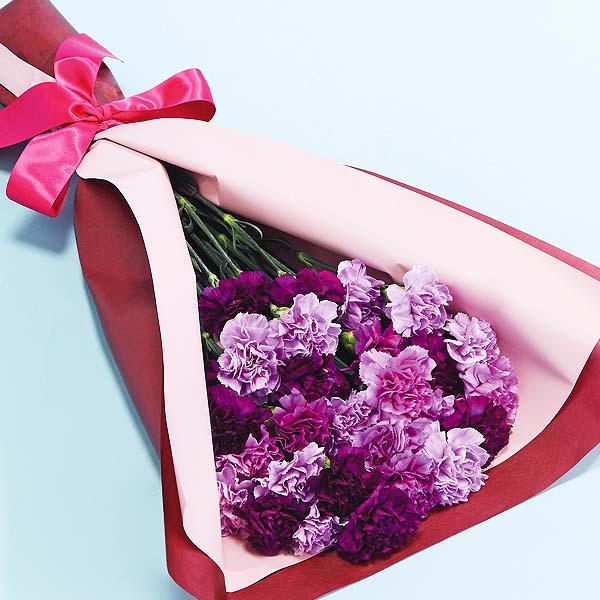 茨木春草園 30本のムーンダストブーケ【母の日】　商品画像1