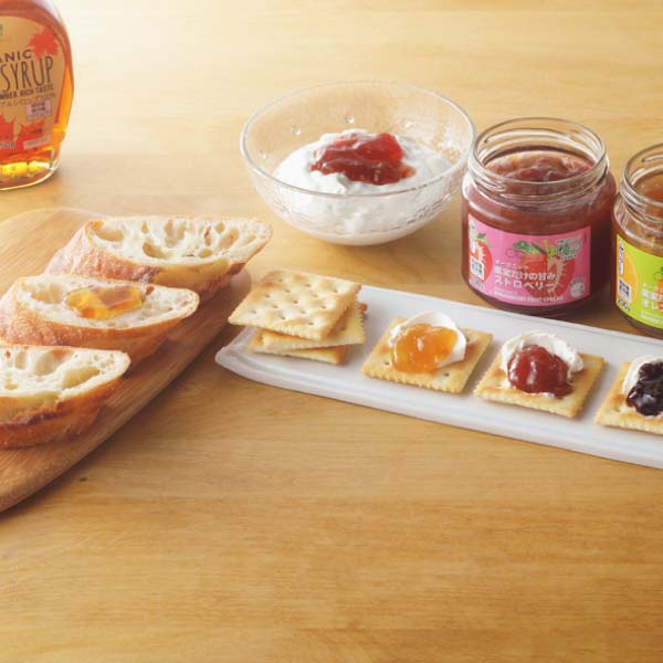 トップバリュ グリーンアイオーガニック オーガニック フルーツスプレッド＆メープルシロップセット【冬の贈りもの・お歳暮】[TVGE JAM5] 調味料・佃煮・練り物