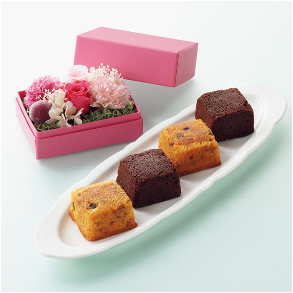 ホテルオークラ フルーツ&チョコレートケーキとプリザーブドフラワー【母の日】 商品画像1