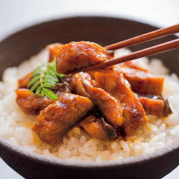 鰻楽 うなぎ蒲焼きざみ10袋(九州産原料)【夏の贈りもの・お中元】 魚介・海産物【季節の贈り物&ご褒美ギフト】 鰻楽 うなぎ蒲焼きざみ10袋(九州産原料)【夏の贈りもの・お中元】 魚介・海産物【季節の贈り物&ご褒美ギフト】