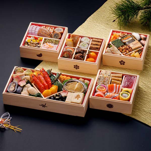 赤坂あじさい 「招福」三段五の重【3〜4人前・48品目】【イオンのおせち】　商品画像1