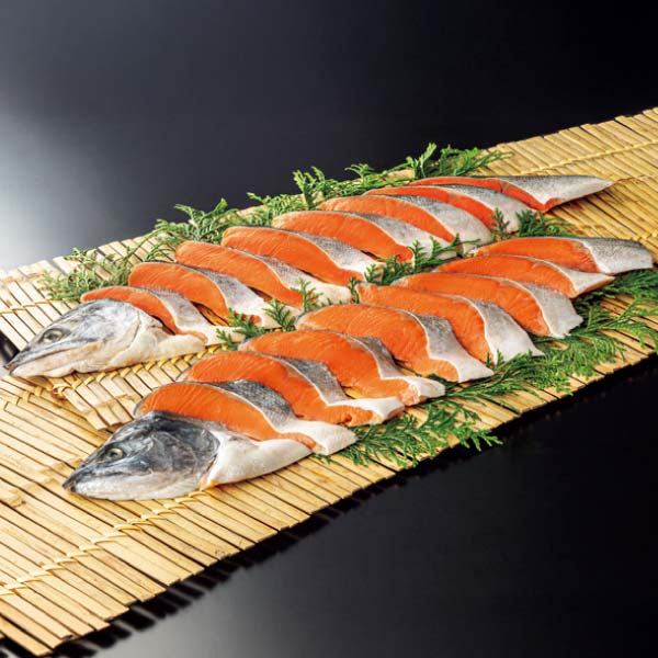 北海道加工 紅鮭・銀鮭切身セット【冬の贈りもの・お歳暮】　商品画像1