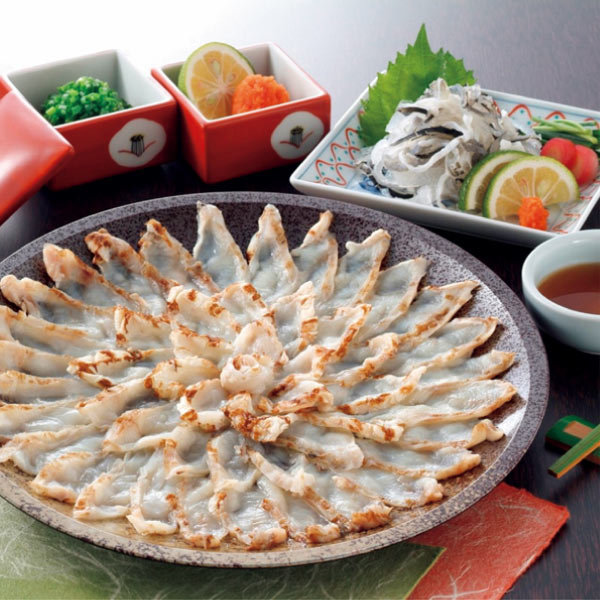 山賀 天然ゴマフグのタタキとトラフグ皮刺しセット【夏の贈りもの・お中元】 魚介・海産物【季節の贈り物&ご褒美ギフト】 山賀 天然ゴマフグのタタキとトラフグ皮刺しセット【夏の贈りもの・お中元】 魚介・海産物【季節の贈り物&ご褒美ギフト】