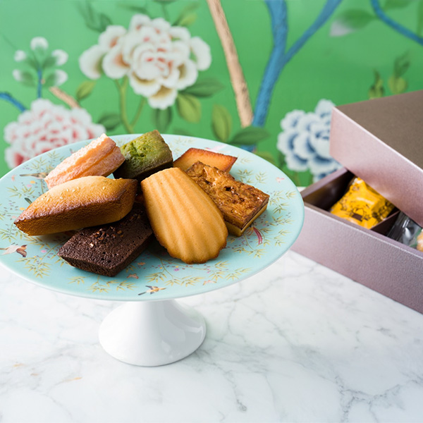 パティスリー ラ・マーレ・ド・チャヤ 焼菓子詰合せ＜10個入＞【おいしいお取り寄せ】　商品画像1