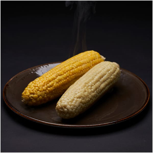 北海道・群馬県産 旬甘とうもろこし(冷凍)イエロー&ホワイト各4本【父の日】 果物・野菜 北海道・群馬県産 旬甘とうもろこし(冷凍)イエロー&ホワイト各4本【父の日】 果物・野菜