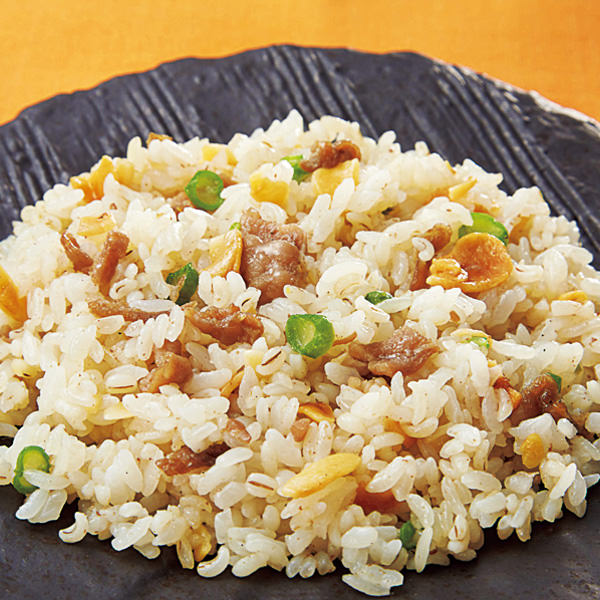 【ステーキハウスけん】ガーリックピラフ 200g×2袋(99208)【サクワ】 惣菜【季節の贈り物&ご褒美ギフト】 【ステーキハウスけん】ガーリックピラフ 200g×2袋(99208)【サクワ】 惣菜【季節の贈り物&ご褒美ギフト】