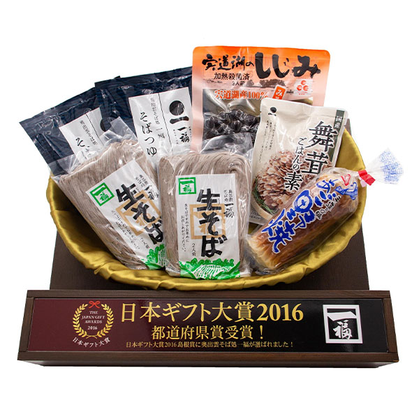 島根一福一福 出雲そばと舞茸ご飯の素、しじみ、野焼き詰合せなまそば240g×2、そばつゆ150g×2、国産舞茸ご飯の素200g、野焼き1本、しじみ100g【夏の贈りもの・ 島根一福一福 出雲そばと舞茸ご飯の素、しじみ、野焼き詰合せなまそば240g×2、そばつゆ150g×2、国産舞茸ご飯の素200g、野焼き1本、しじみ100g【夏の贈りもの・