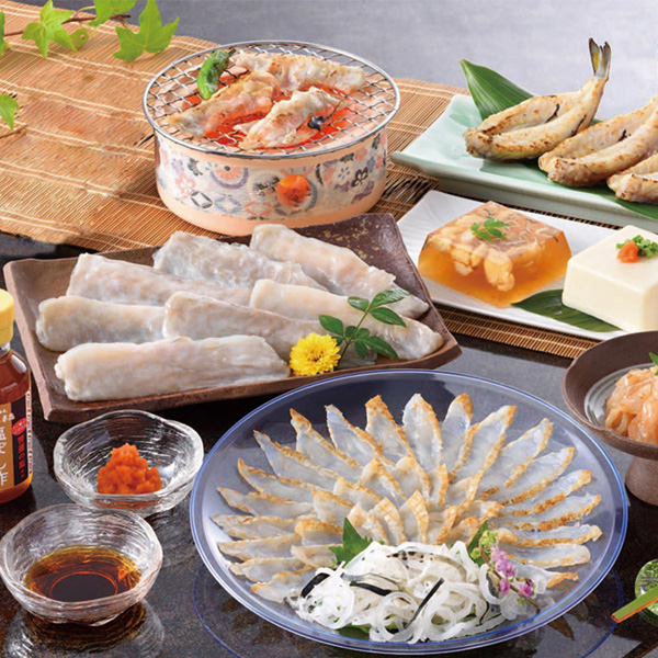 山口県 藤フーズ ふぐづくし家族だんらんセット【お届け期間:6月11日〜8月25日】【NN】 魚介・海産物【季節の贈り物&ご褒美ギフト】 山口県 藤フーズ ふぐづくし家族だんらんセット【お届け期間:6月11日〜8月25日】【NN】 魚介・海産物【季節の贈り物&ご褒美ギフト】
